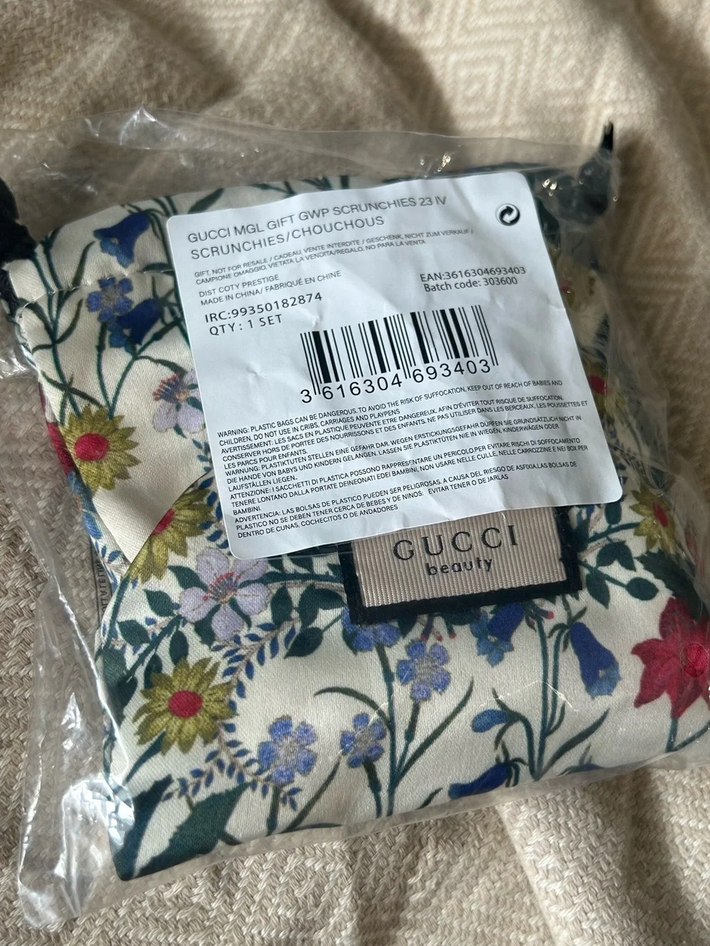 Gucci Scrunchie Set NWT